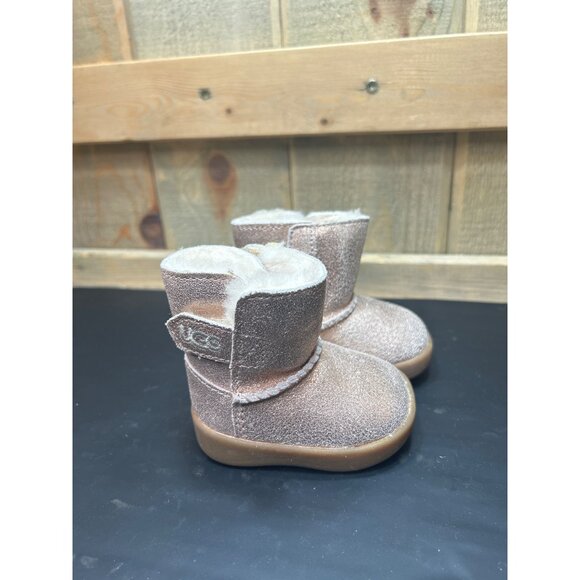 UGG Toddlers Keelan Rose Gold Metallic Glitter Sheepskin Booties Size 0/1 - Picture 1 of 7